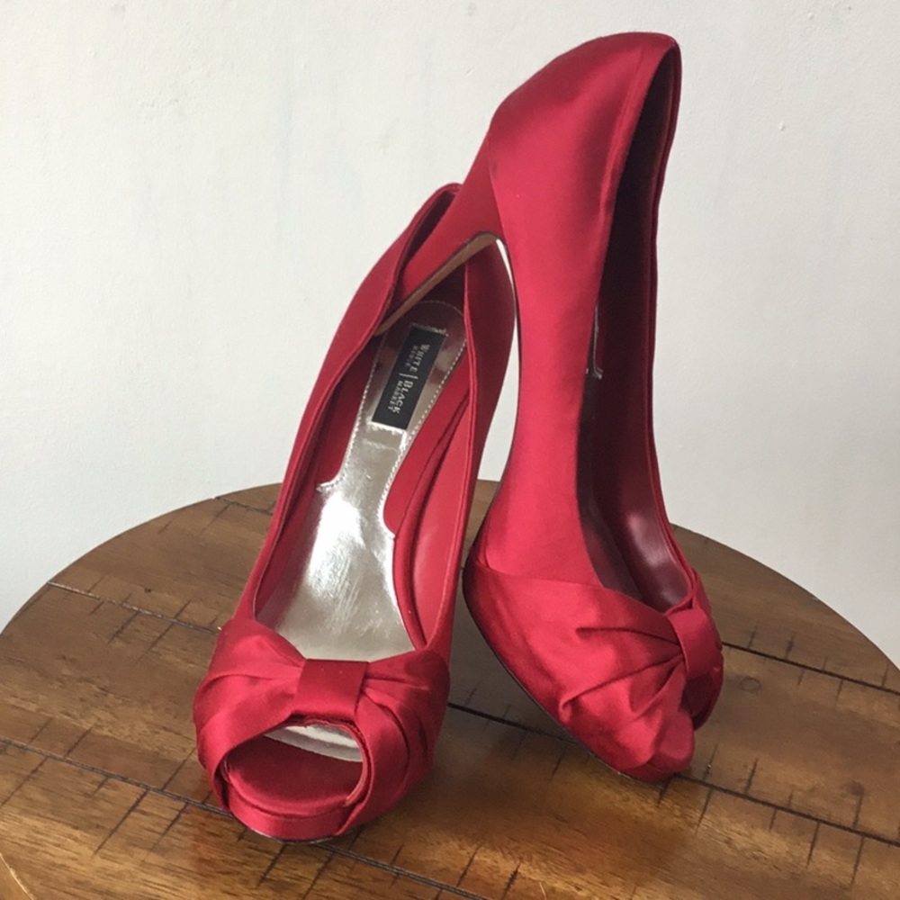 Red Satin Party Heel White House Black Market 8.5